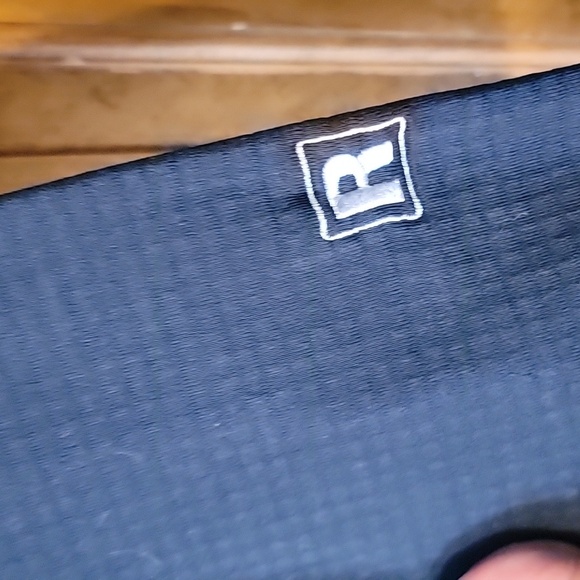 Patagonia Black Zip Up Jacket - Picture 5 of 6